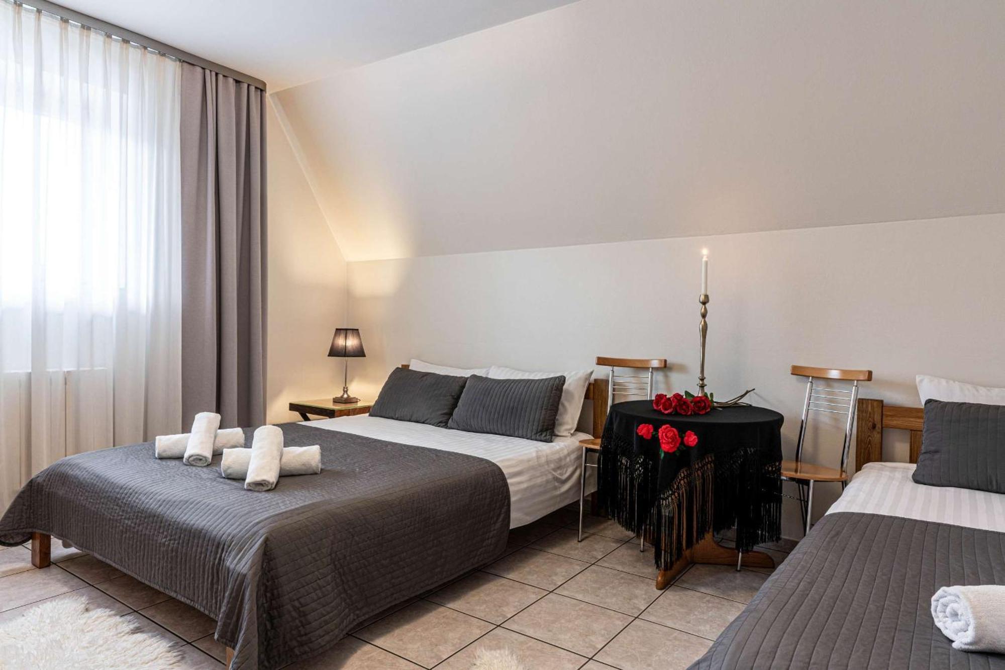 Liberta Inn - Pokoje Goscinne Zakopane Extérieur photo